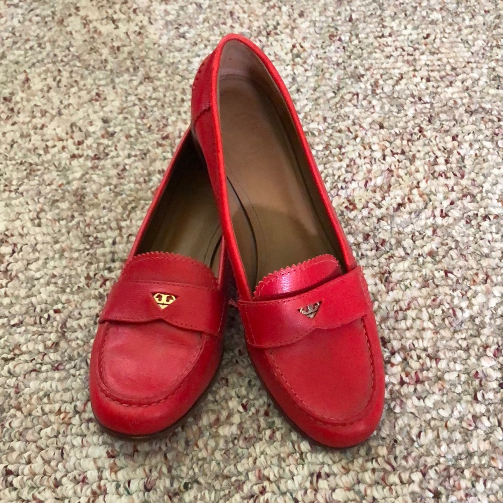 ♥️EUC Vintage Cherry Red Tory Burch Loafers♥️
